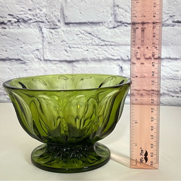 Vintage Green Glass Pedestal Bowl Dish - Picture 3 of 4